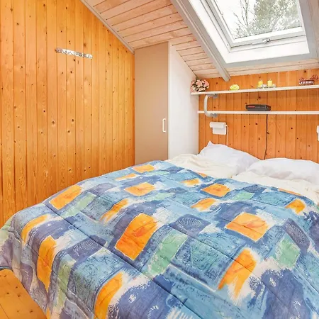 بيت للعطل 4 Person In Oksbol-by Traum