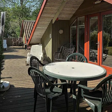 4 Person In Oksbol-by Traum *